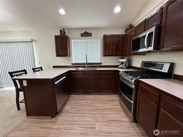 1709 Silver Lake Road, Everett, WA 98208