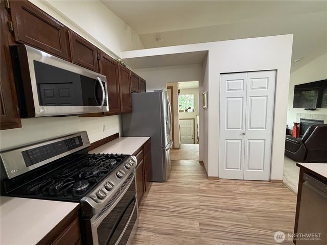 1709 Silver Lake Road, Everett, WA 98208