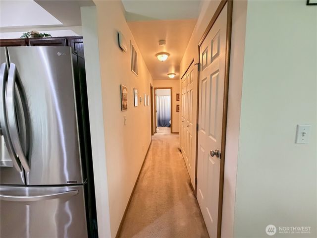 1709 Silver Lake Road, Everett, WA 98208