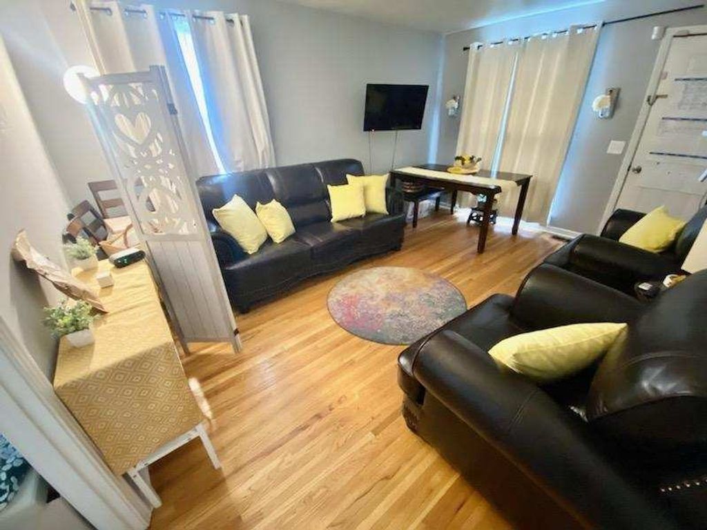 1705 15th Ave, S, Nashville, TN 37212