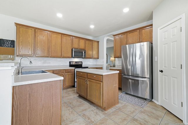 8423 Feather Trail, Helotes, TX 78023