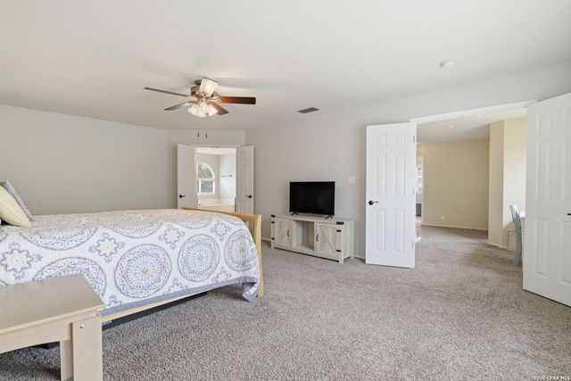 8423 Feather Trail, Helotes, TX 78023