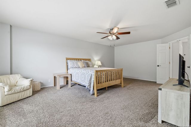 8423 Feather Trail, Helotes, TX 78023