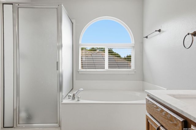 8423 Feather Trail, Helotes, TX 78023