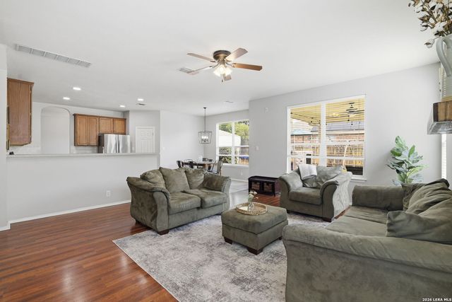 8423 Feather Trail, Helotes, TX 78023