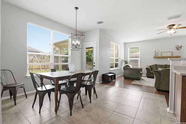 8423 Feather Trail, Helotes, TX 78023