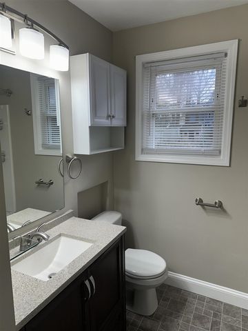 2915 W Milham Avenue, Portage, MI 49024