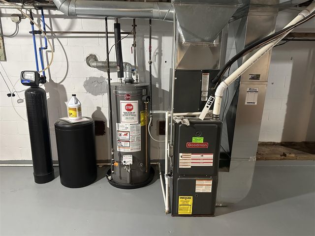 2915 W Milham Avenue, Portage, MI 49024