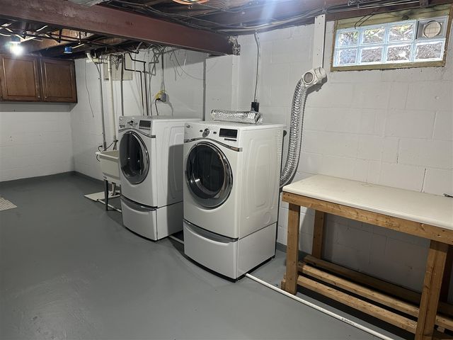 2915 W Milham Avenue, Portage, MI 49024