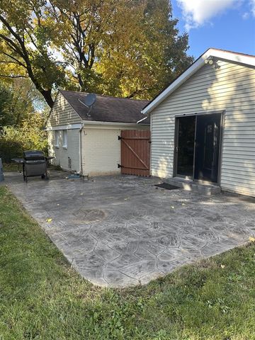 2915 W Milham Avenue, Portage, MI 49024