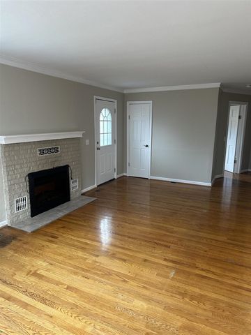 2915 W Milham Avenue, Portage, MI 49024