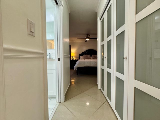 481 W Tropical Way, Plantation, FL 33317