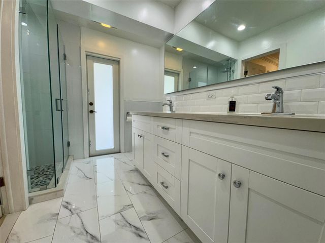 481 W Tropical Way, Plantation, FL 33317