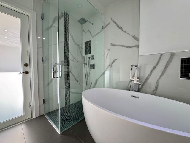 481 W Tropical Way, Plantation, FL 33317