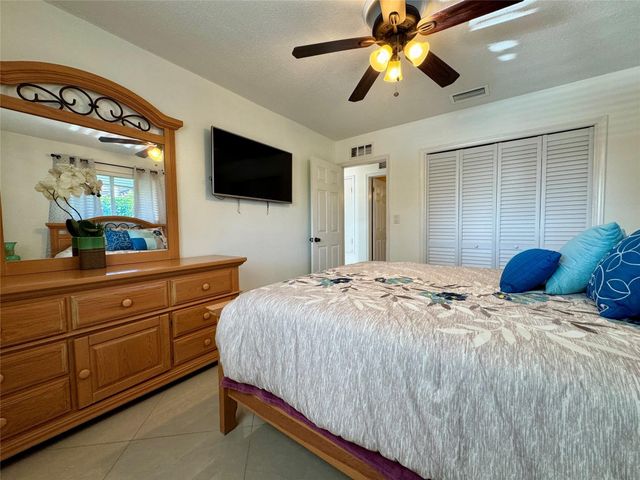 481 W Tropical Way, Plantation, FL 33317