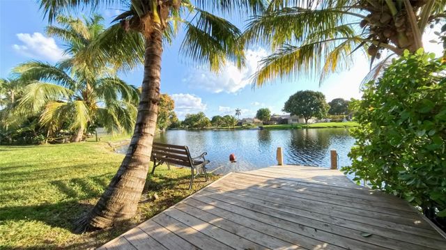 481 W Tropical Way, Plantation, FL 33317