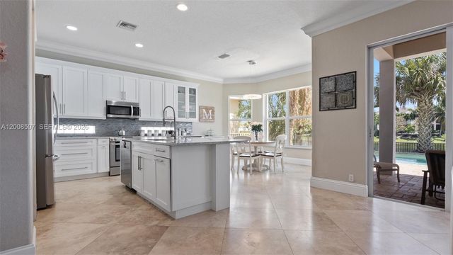 12300 NW 77th Mnr, Parkland, FL 33076