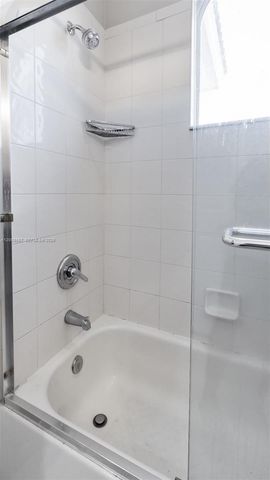 12300 NW 77th Mnr, Parkland, FL 33076