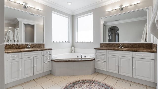 12300 NW 77th Mnr, Parkland, FL 33076