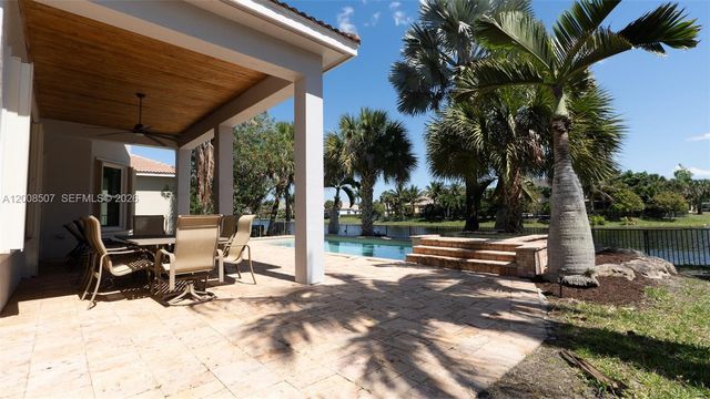 12300 NW 77th Mnr, Parkland, FL 33076