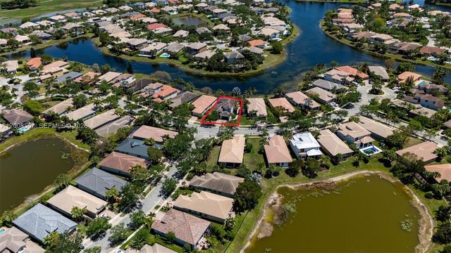 12300 NW 77th Mnr, Parkland, FL 33076