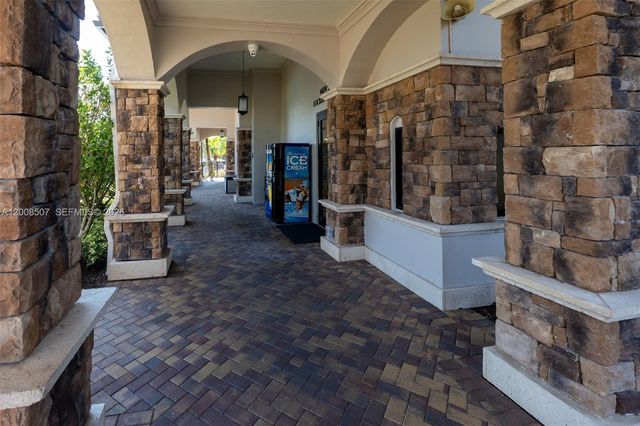 12300 NW 77th Mnr, Parkland, FL 33076