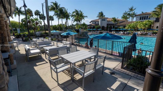 12300 NW 77th Mnr, Parkland, FL 33076