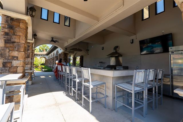 12300 NW 77th Mnr, Parkland, FL 33076