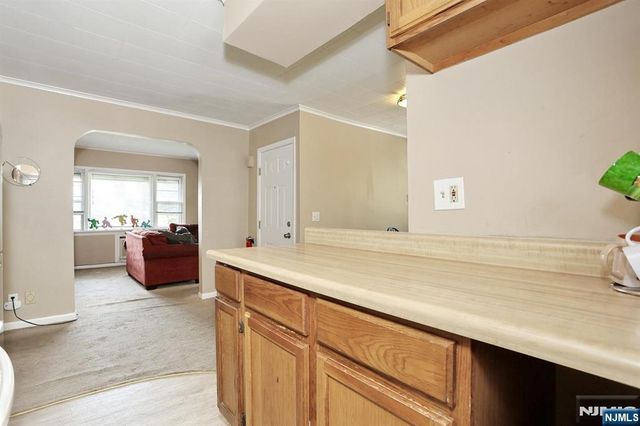 338 4th Avenue, Hawthorne, NJ 07506