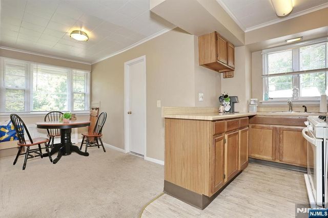 338 4th Avenue, Hawthorne, NJ 07506