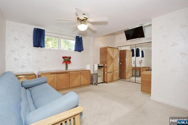 338 4th Avenue, Hawthorne, NJ 07506