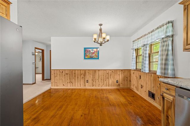 13213 E 44th Street S, Independence, MO 64055