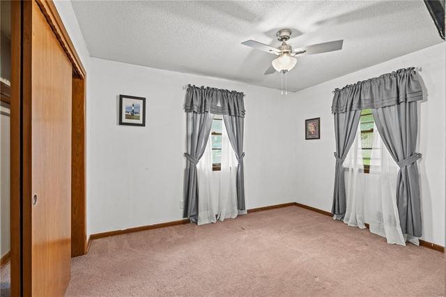13213 E 44th Street S, Independence, MO 64055