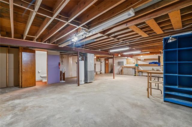 13213 E 44th Street S, Independence, MO 64055