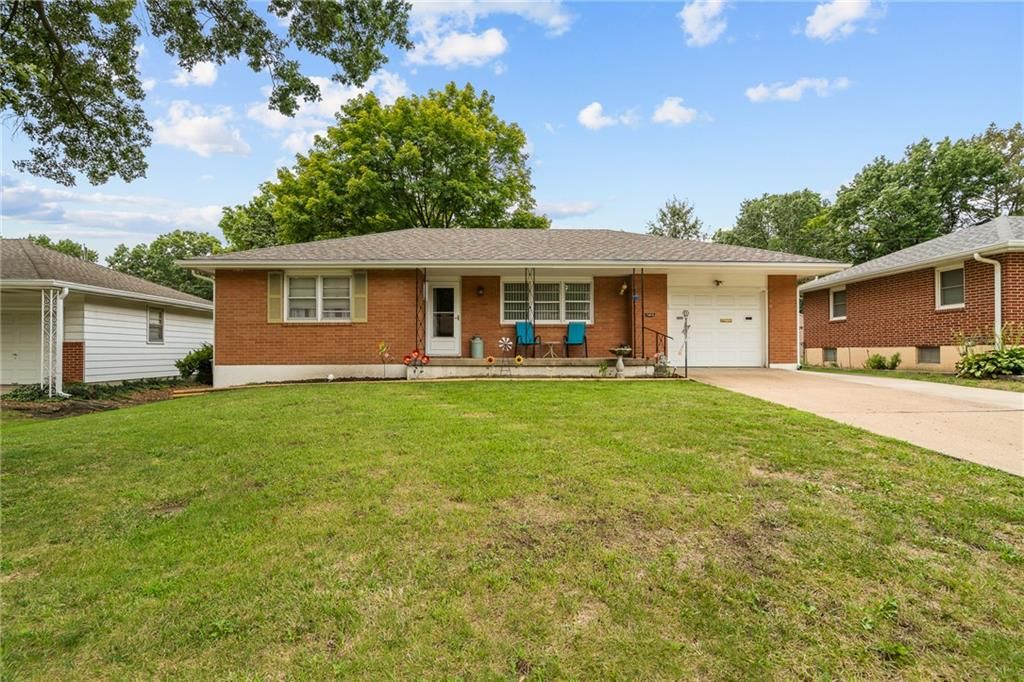 13213 E 44th Street S, Independence, MO 64055