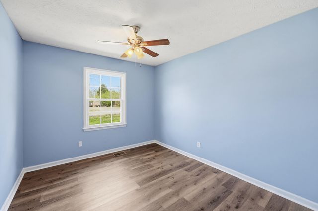 21 Raintree Court, Irvine, KY 40336