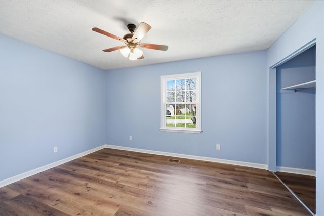 21 Raintree Court, Irvine, KY 40336