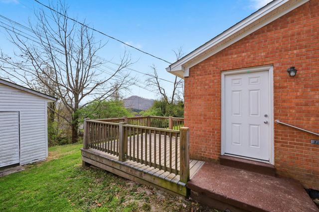 21 Raintree Court, Irvine, KY 40336