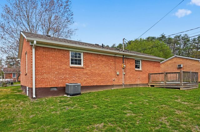 21 Raintree Court, Irvine, KY 40336