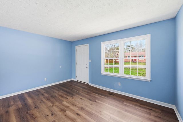 21 Raintree Court, Irvine, KY 40336