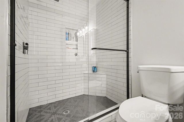 2729 Avalon Loop Road, Charlotte, NC 28269