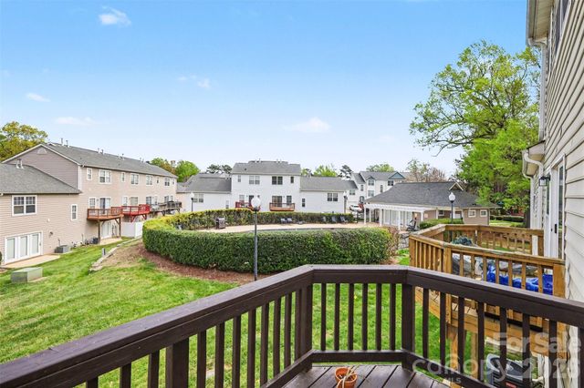 2729 Avalon Loop Road, Charlotte, NC 28269