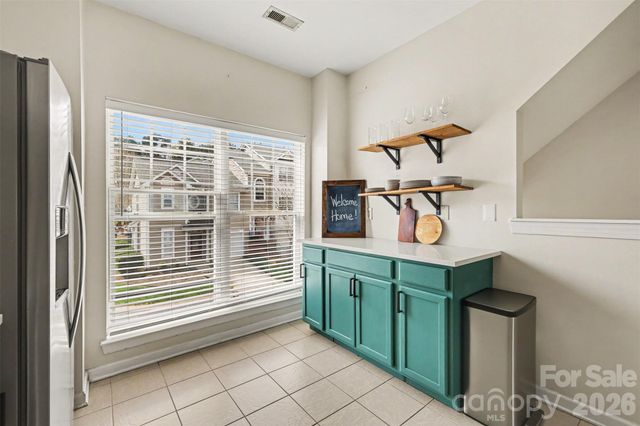 2729 Avalon Loop Road, Charlotte, NC 28269