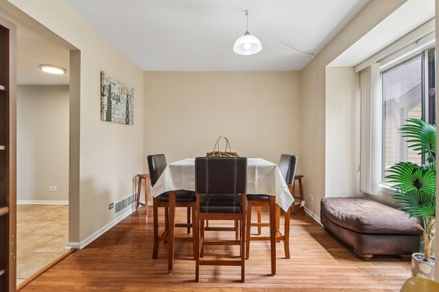1462 FAIRFAX Lane, Buffalo Grove, IL 60089
