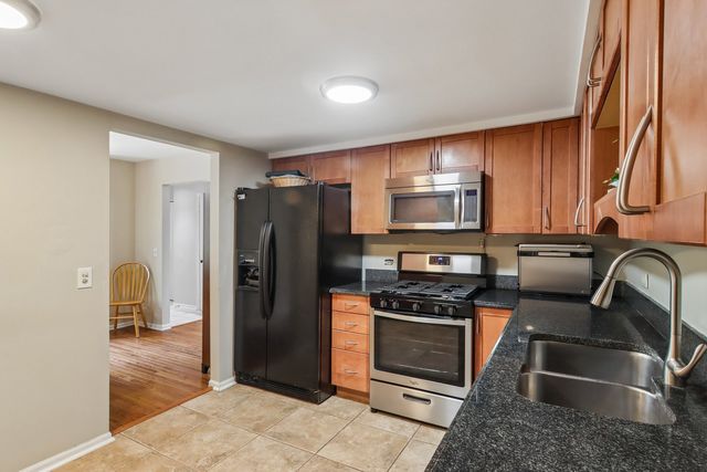 1462 FAIRFAX Lane, Buffalo Grove, IL 60089