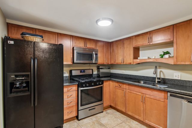 1462 FAIRFAX Lane, Buffalo Grove, IL 60089
