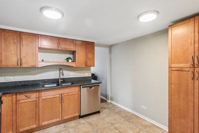 1462 FAIRFAX Lane, Buffalo Grove, IL 60089