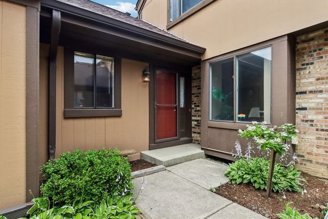 1462 FAIRFAX Lane, Buffalo Grove, IL 60089
