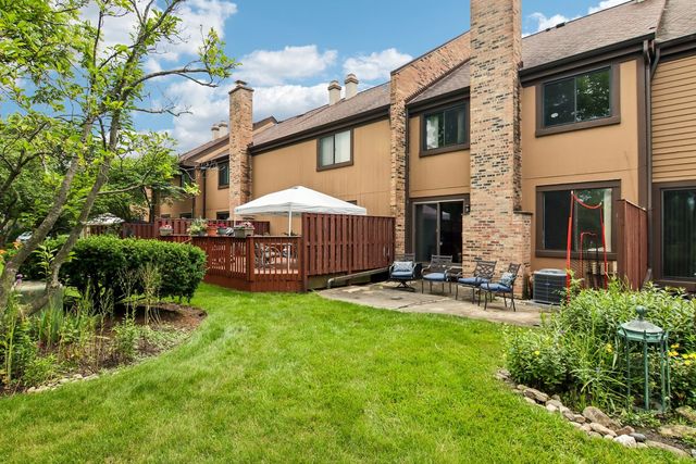 1462 FAIRFAX Lane, Buffalo Grove, IL 60089
