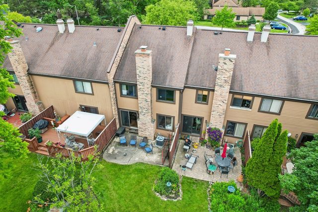 1462 FAIRFAX Lane, Buffalo Grove, IL 60089